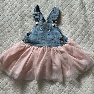 Oshkosh girls overall dress size 18 months